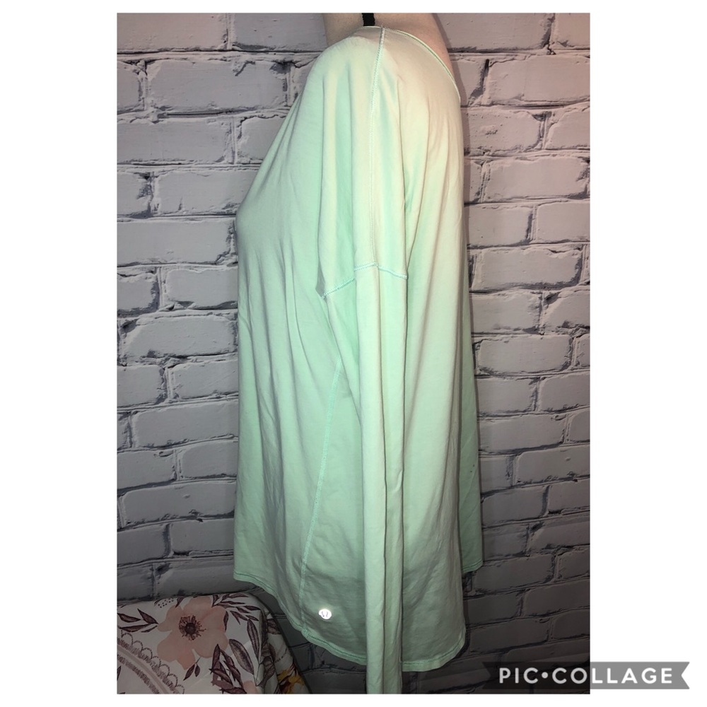 Lululemon size 10 long sleeve top